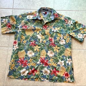 men’s medium Tommy Hilfiger pineapple floral shirt